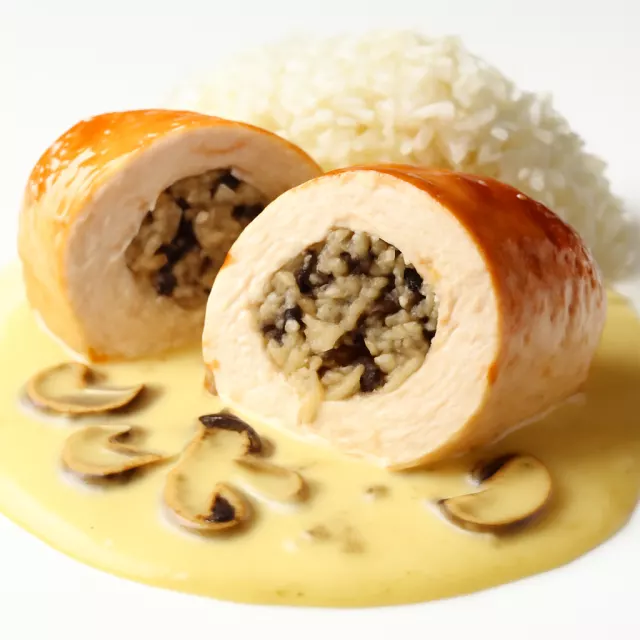 Ballotine de volaille farcie au champignon sauce poulette / riz basmati